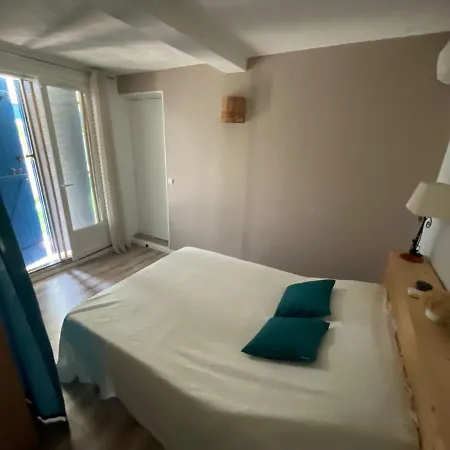 Apartment Le Cocon Des Spress Cers