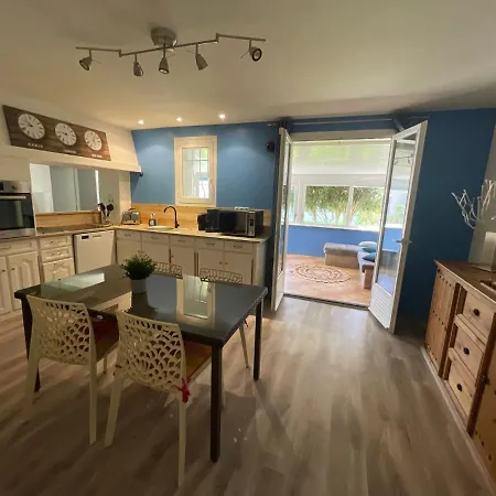 Apartment Le Cocon Des Spress Cers